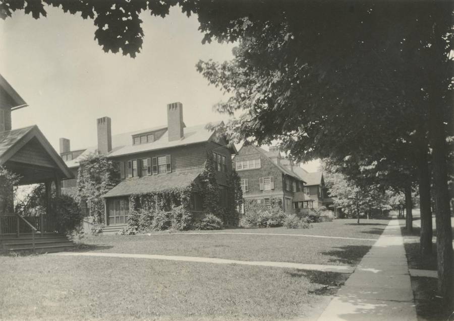 Title: Vernon Street, east, faculty house (Trinity College, Hartford Conn.);...