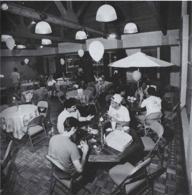 bistro_1992.jpg