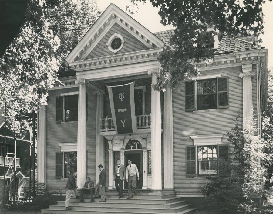 Title: Psi Upsilon Fraternity House, 81 Vernon Street (Trinity College, Hartford...